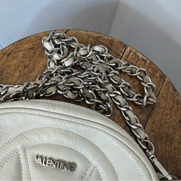 Valentino Cream Leather Crossbody with Silver Chain - Picture 3 of 8